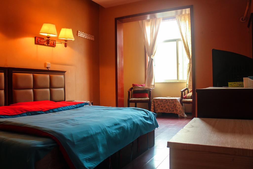 Dengba Hostel Chengdu Branch Екстер'єр фото