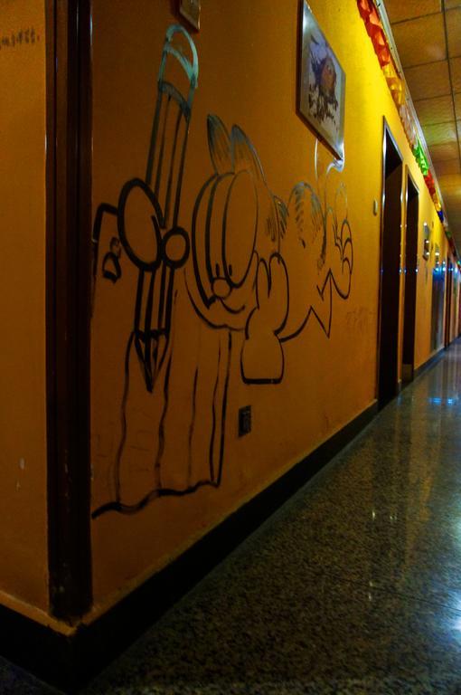 Dengba Hostel Chengdu Branch Екстер'єр фото