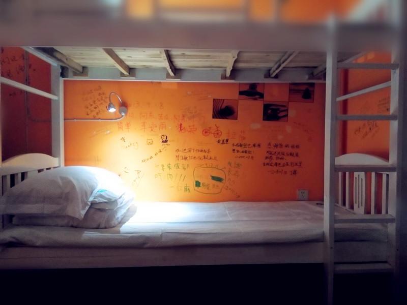 Dengba Hostel Chengdu Branch Екстер'єр фото